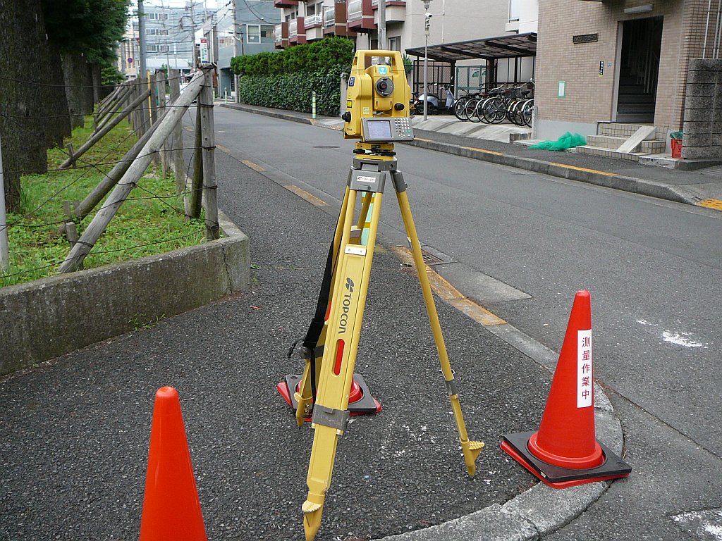 公共測量、開発に伴う測量、用地測量、水道、下水層の測量設計実績